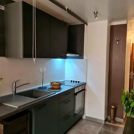 Lovely - Modern & Comfy 아파트
